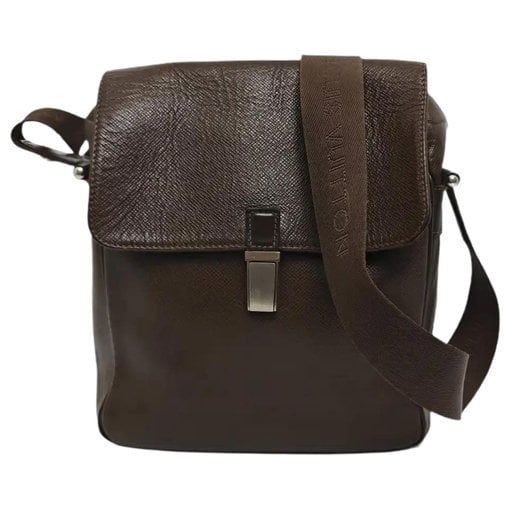 Yaranga leather crossbody bag