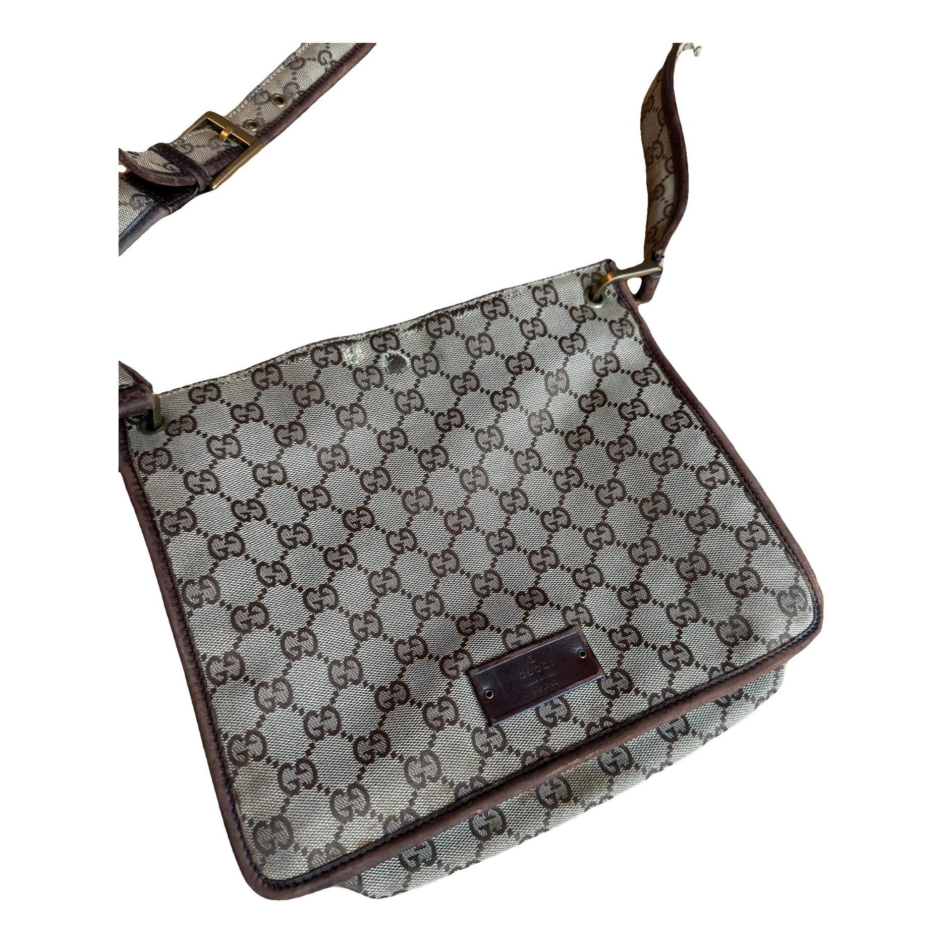 Cloth clutch bag