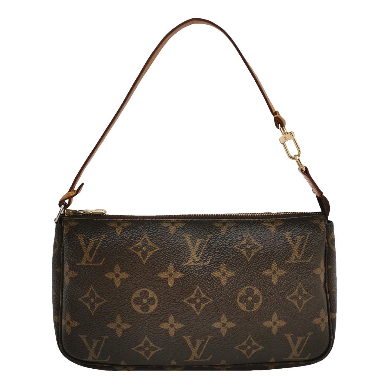 Pochette Accessoire leather handbag