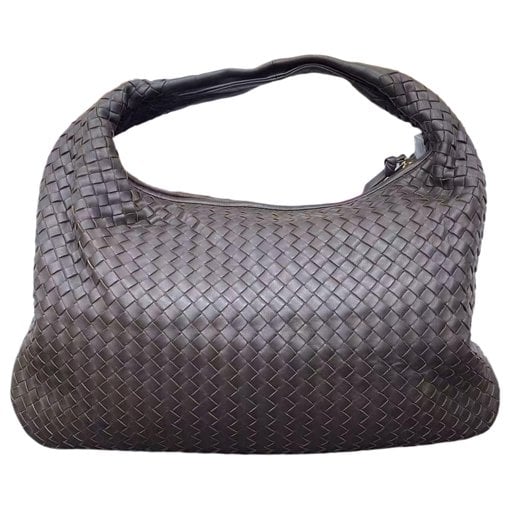 Veneta leather handbag