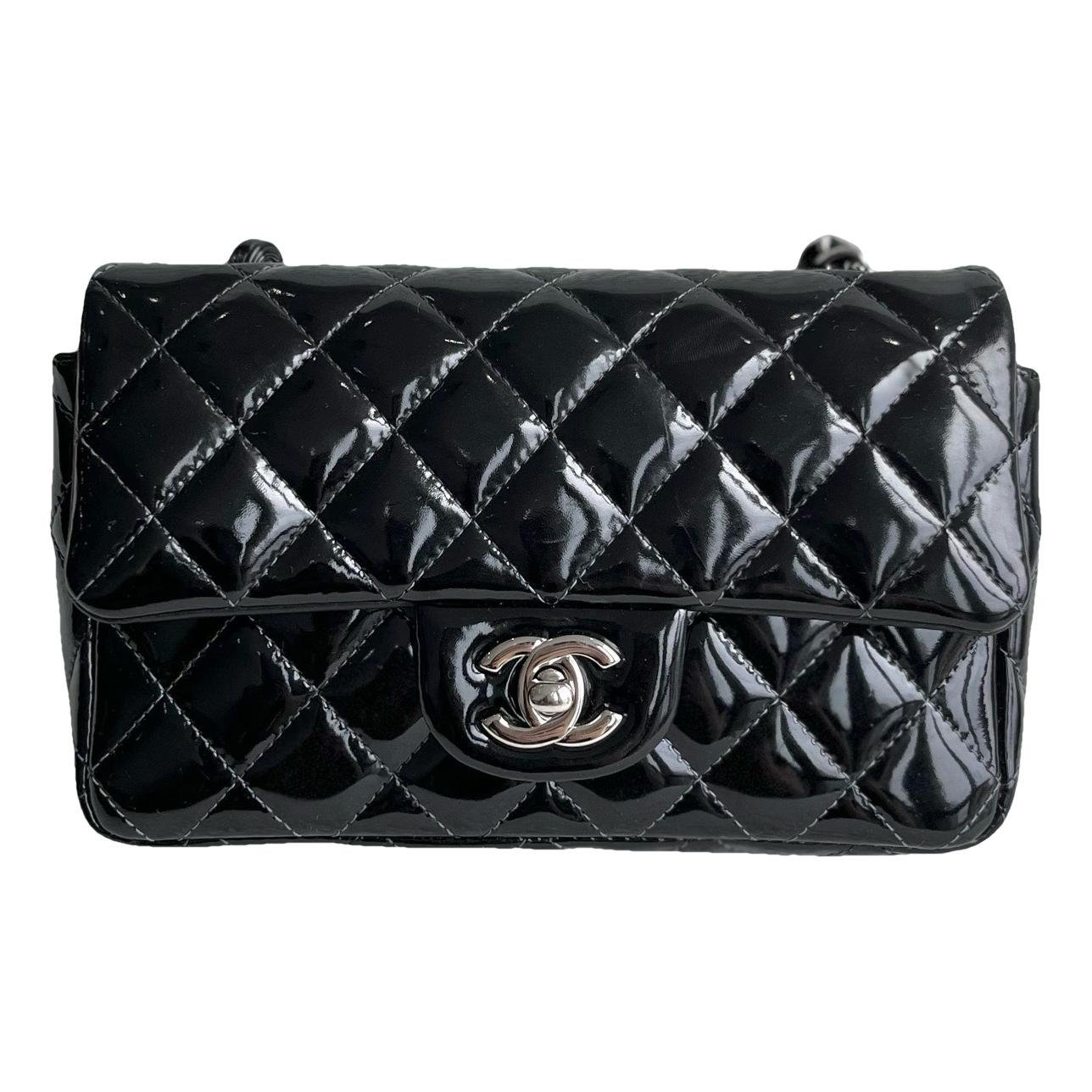 Timeless/Classique patent leather bag