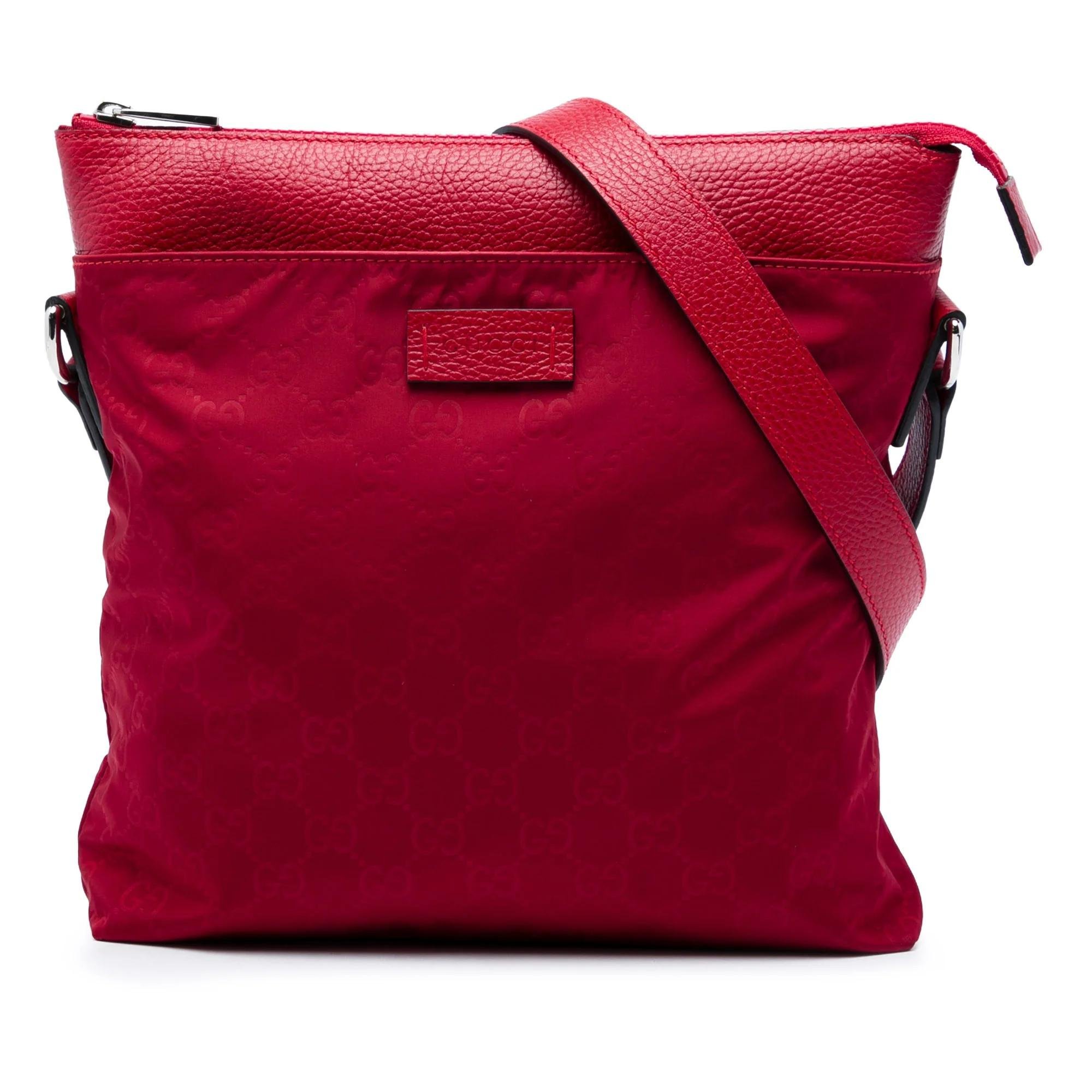 Gucci B leather handbag