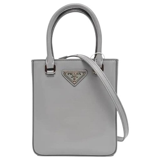 Leather tote