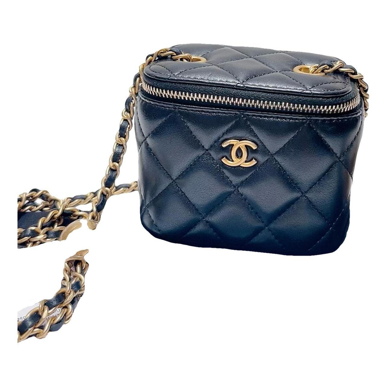 Trendy CC Vanity leather handbag