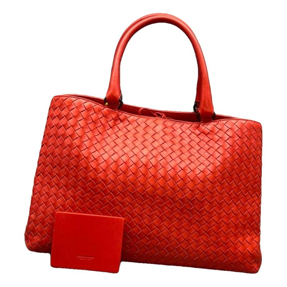 Leather handbag
