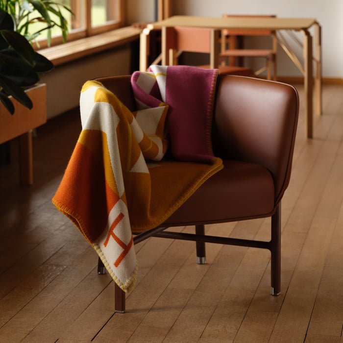 Avalon H Club Blanket