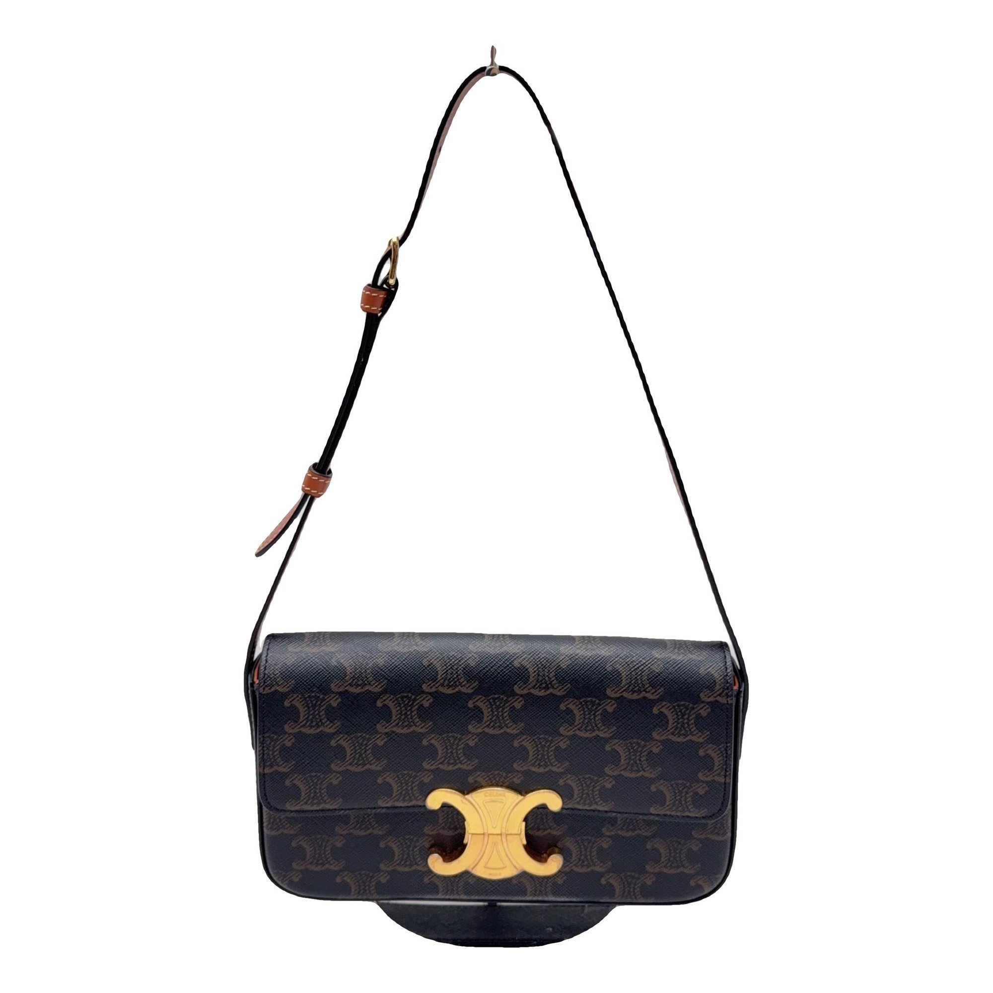 Triomphe Long leather handbag