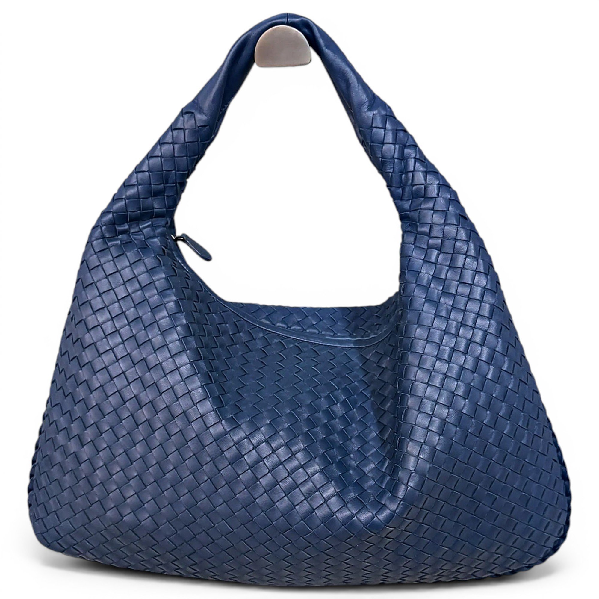 Veneta leather handbag