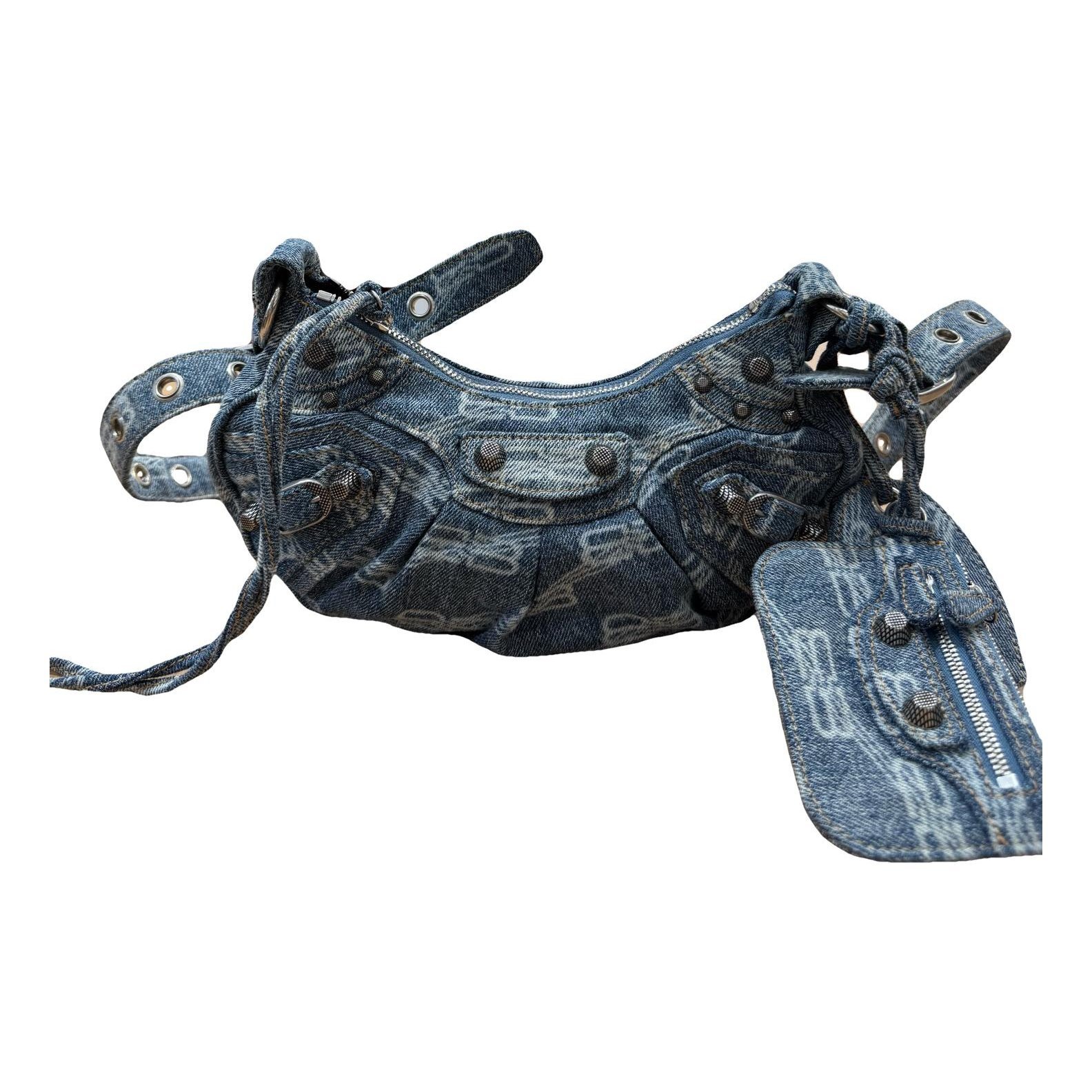 Le Cagole handbag
