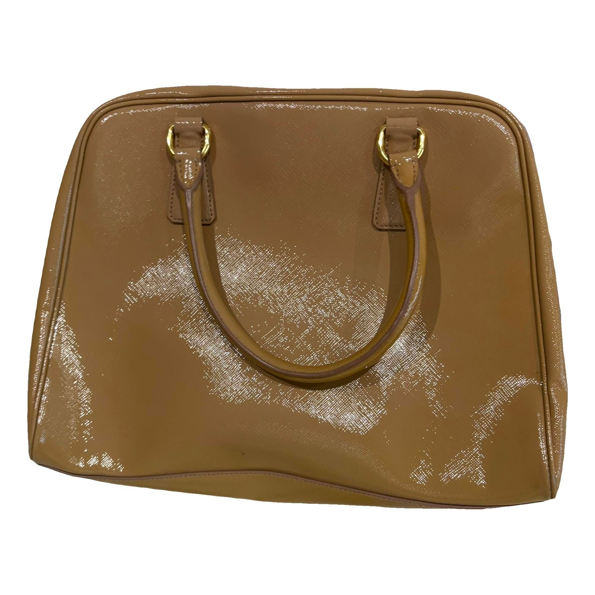 Pyramid leather handbag