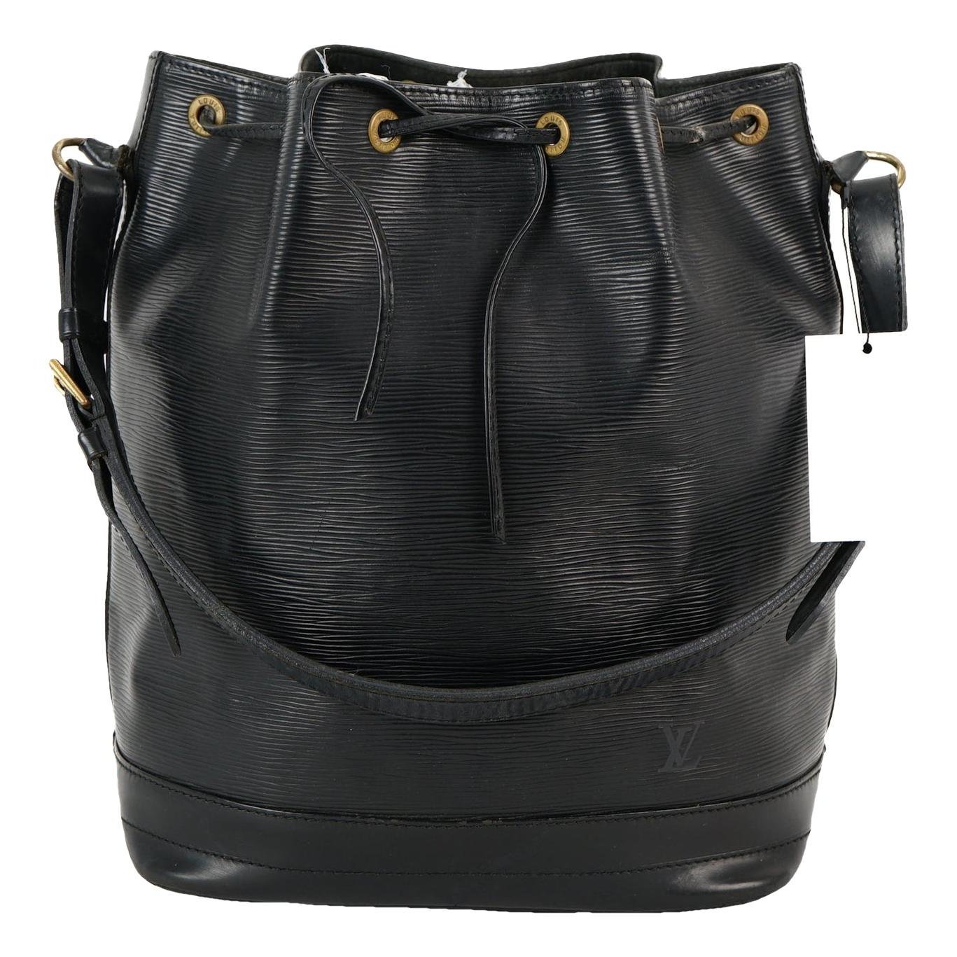 Noé leather handbag