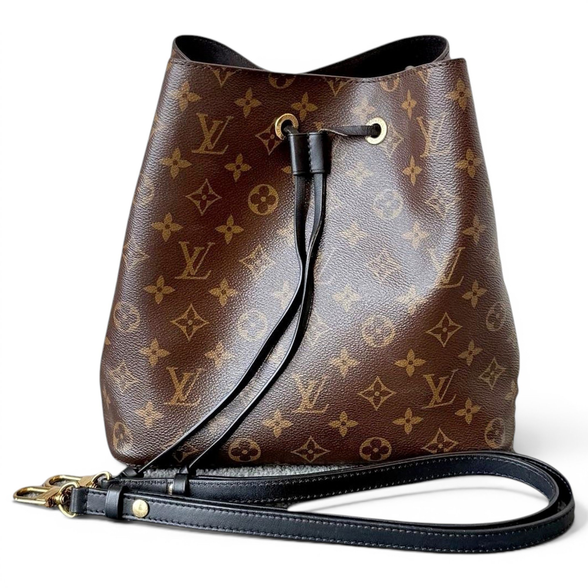 NéoNoé leather handbag