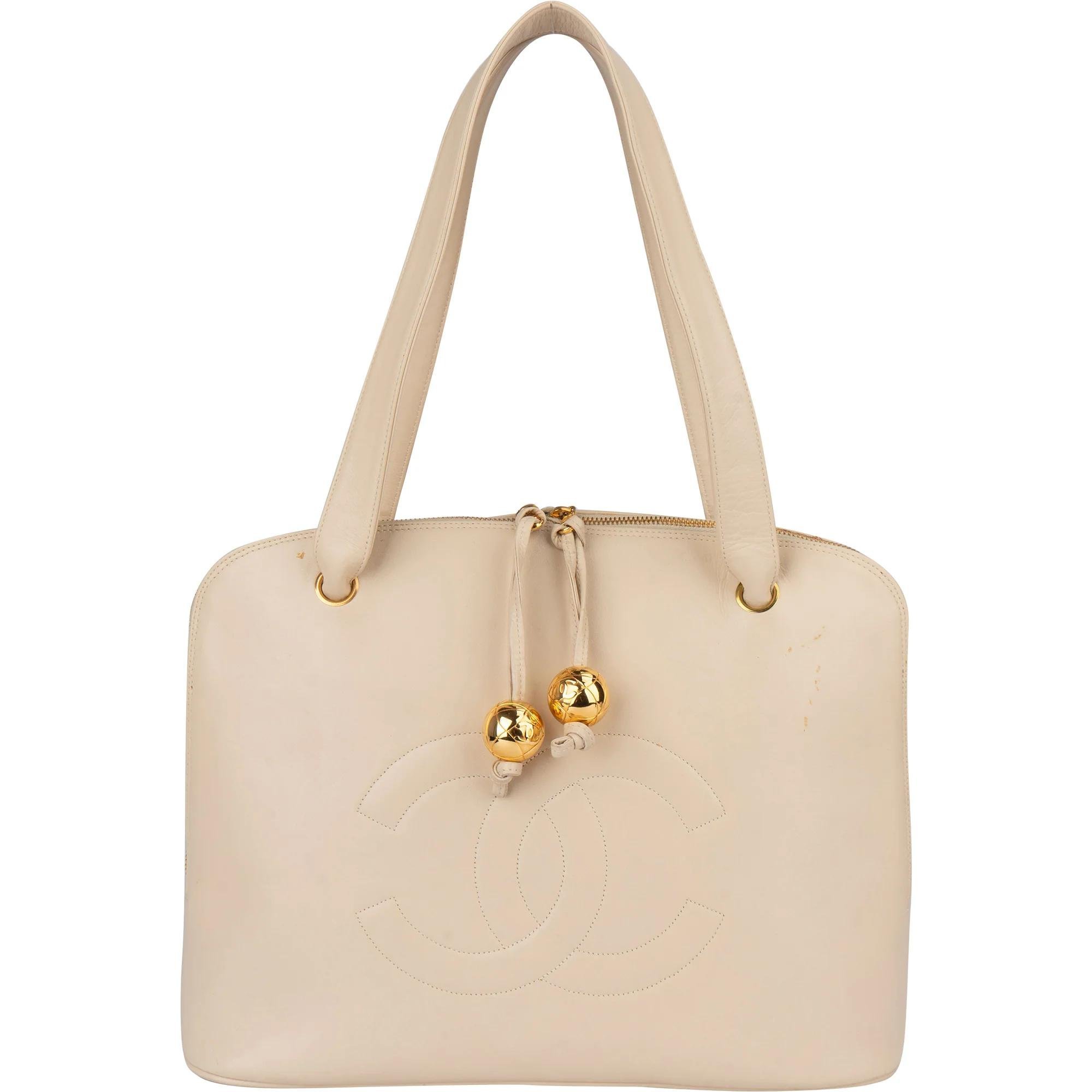 Classic CC Shopping leather handbag
