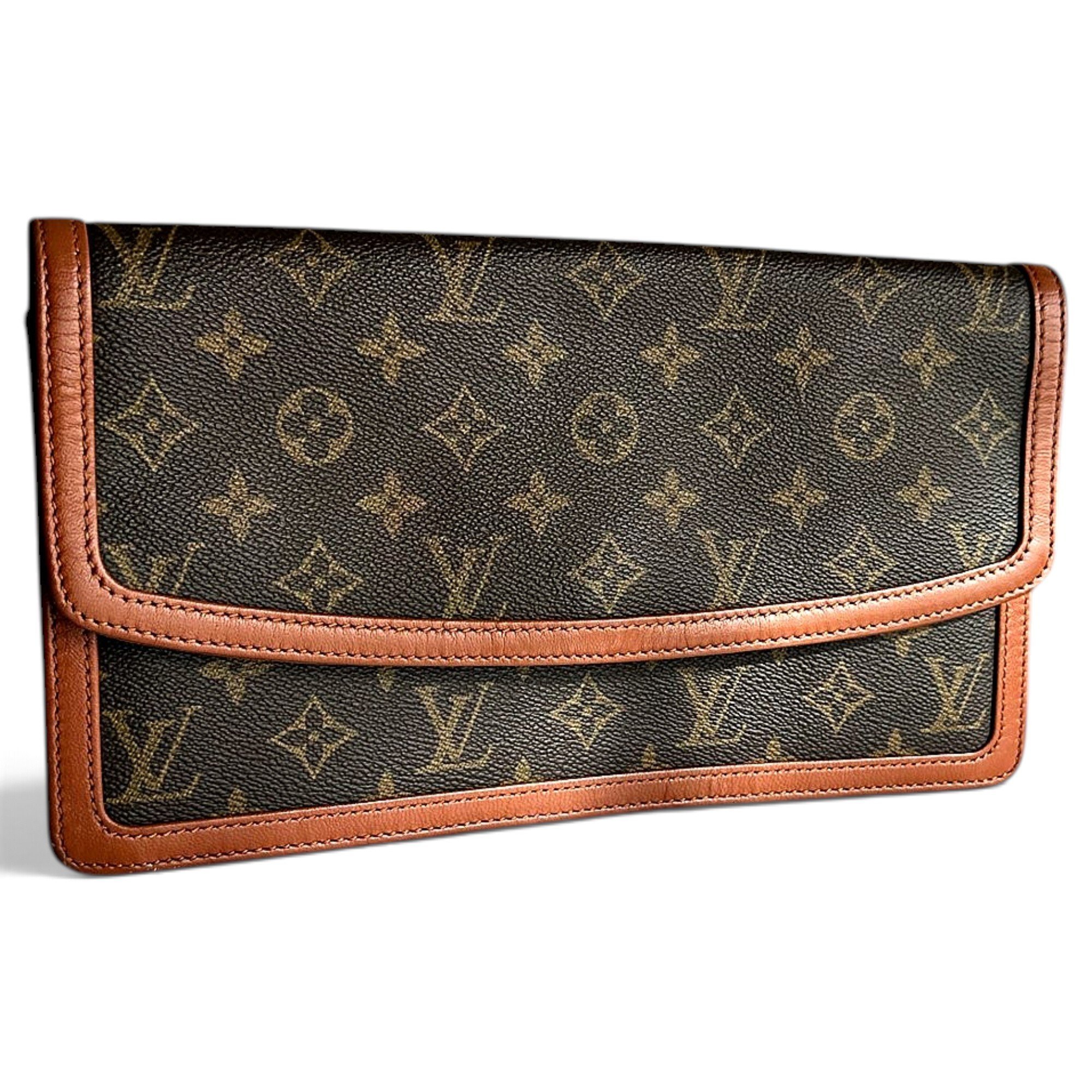 Leather clutch bag