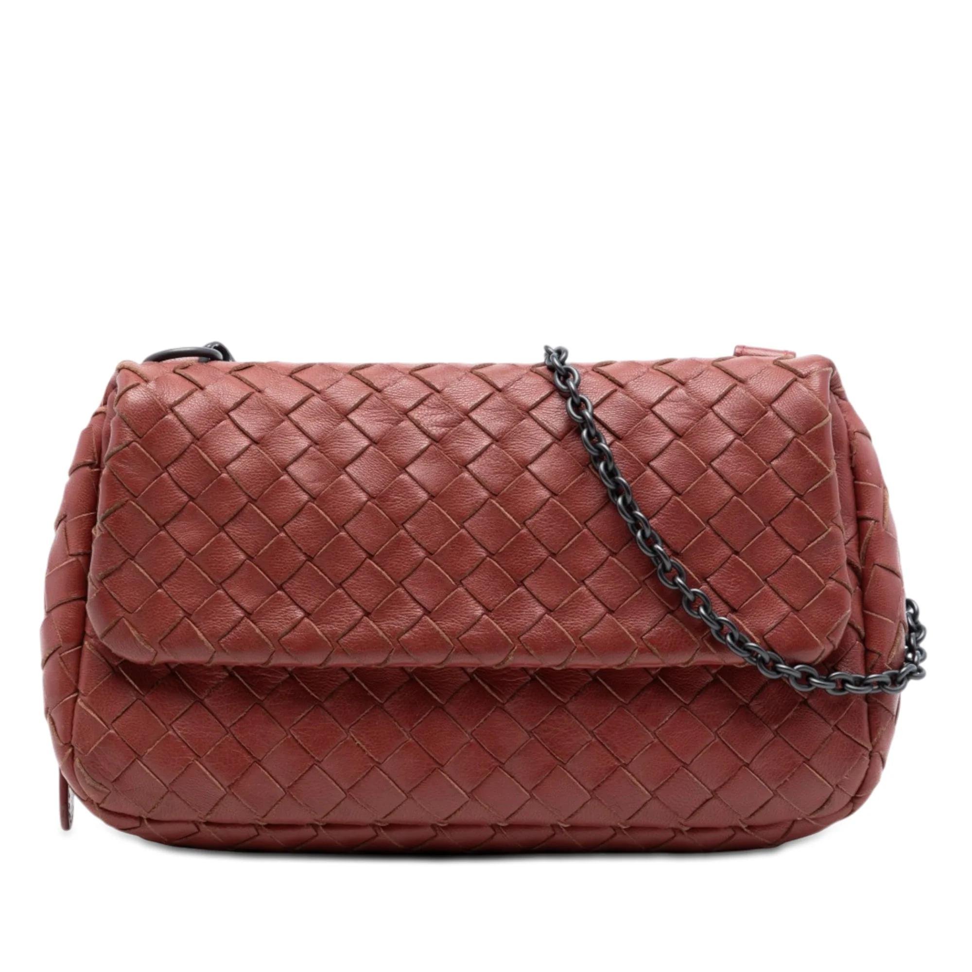 Veneta leather bag