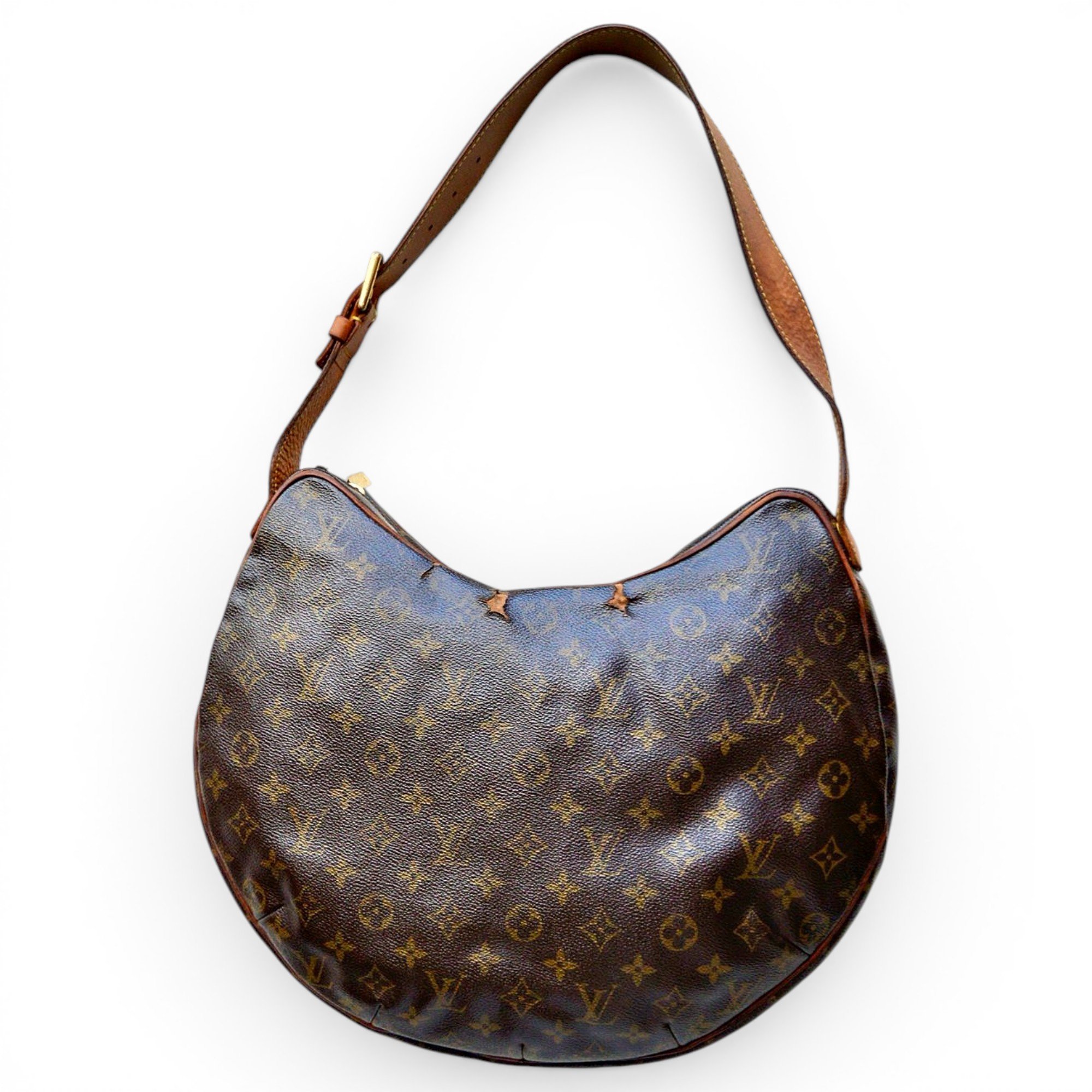 Croissant leather handbag
