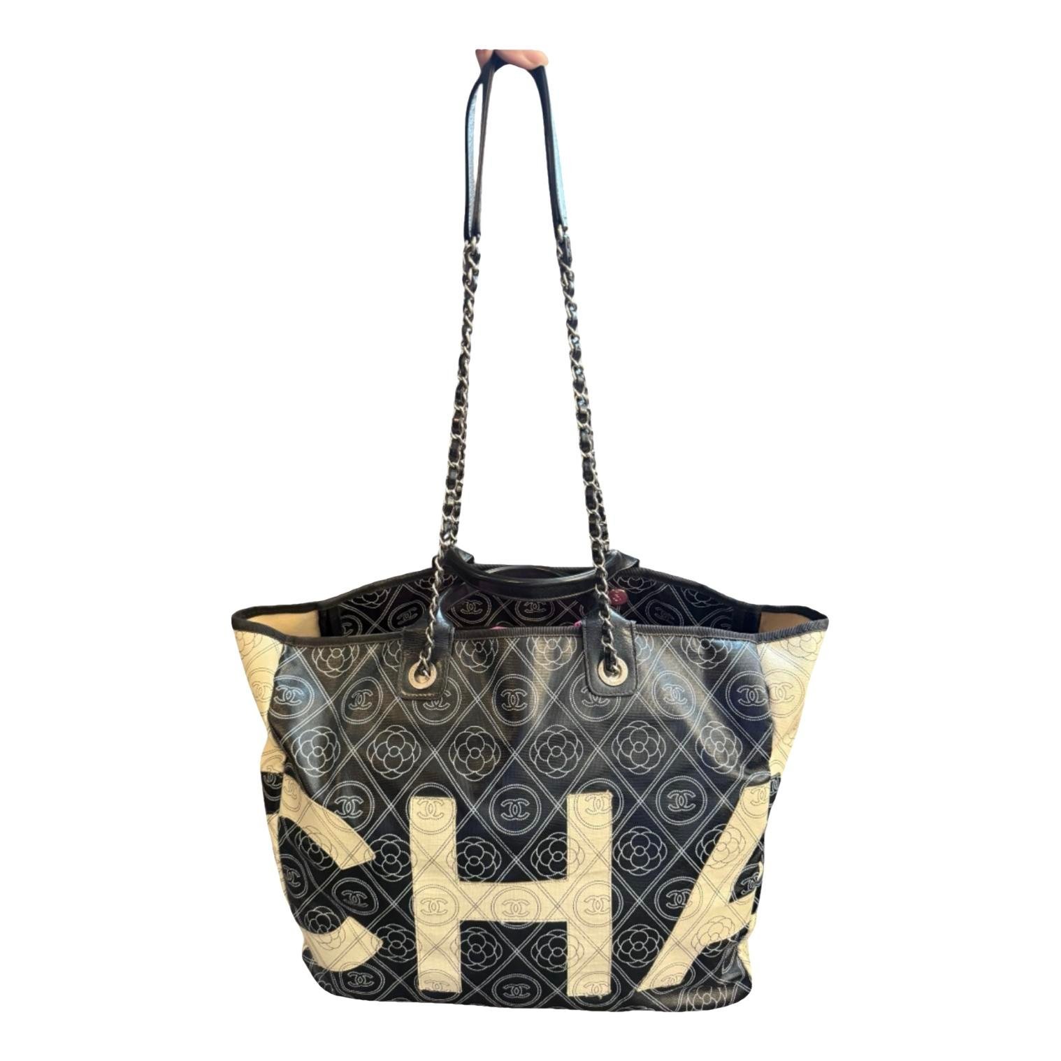 Deauville Chain leather tote