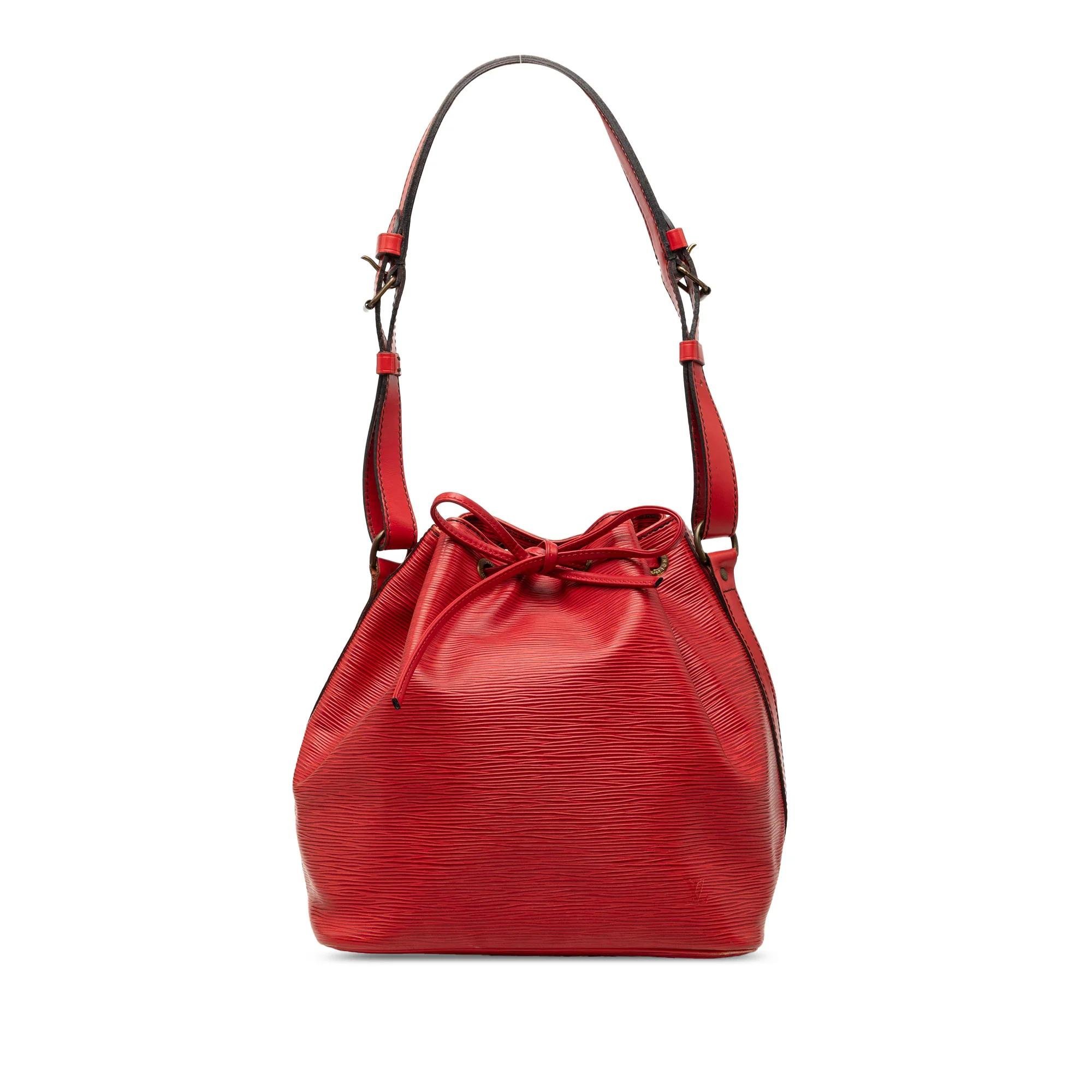 Bucket leather tote