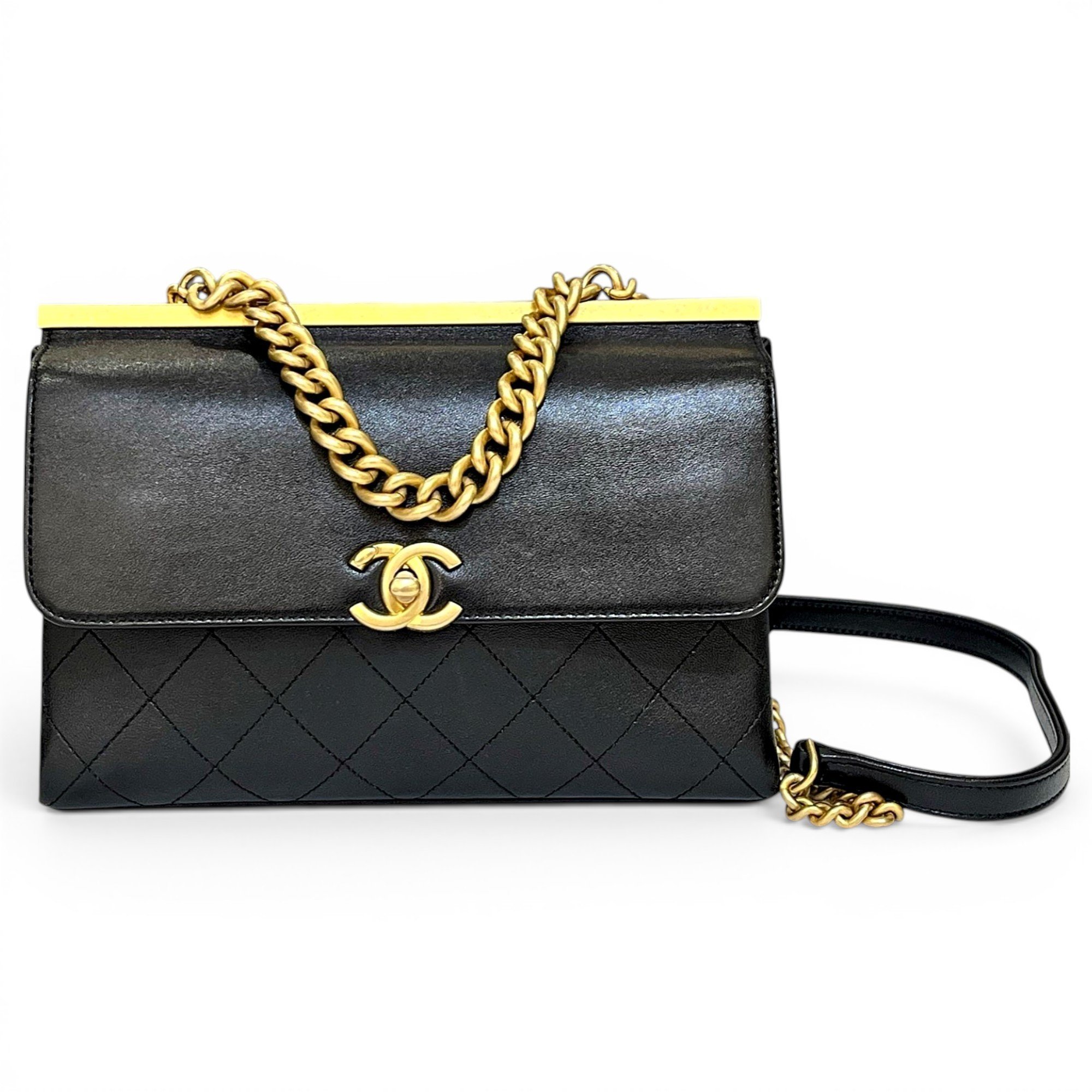 Chanel Trendy CC leather handbag