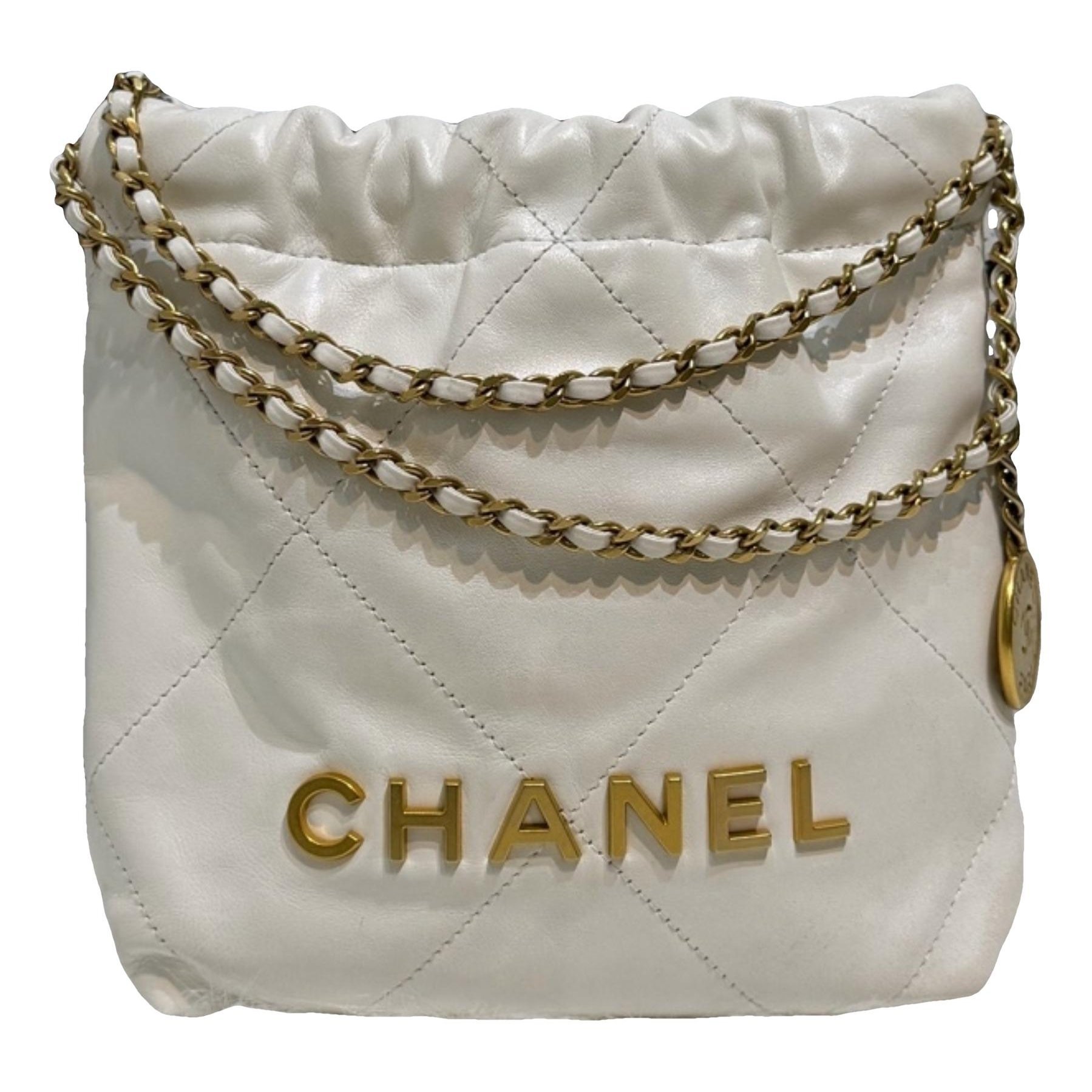 Chanel 22 leather handbag