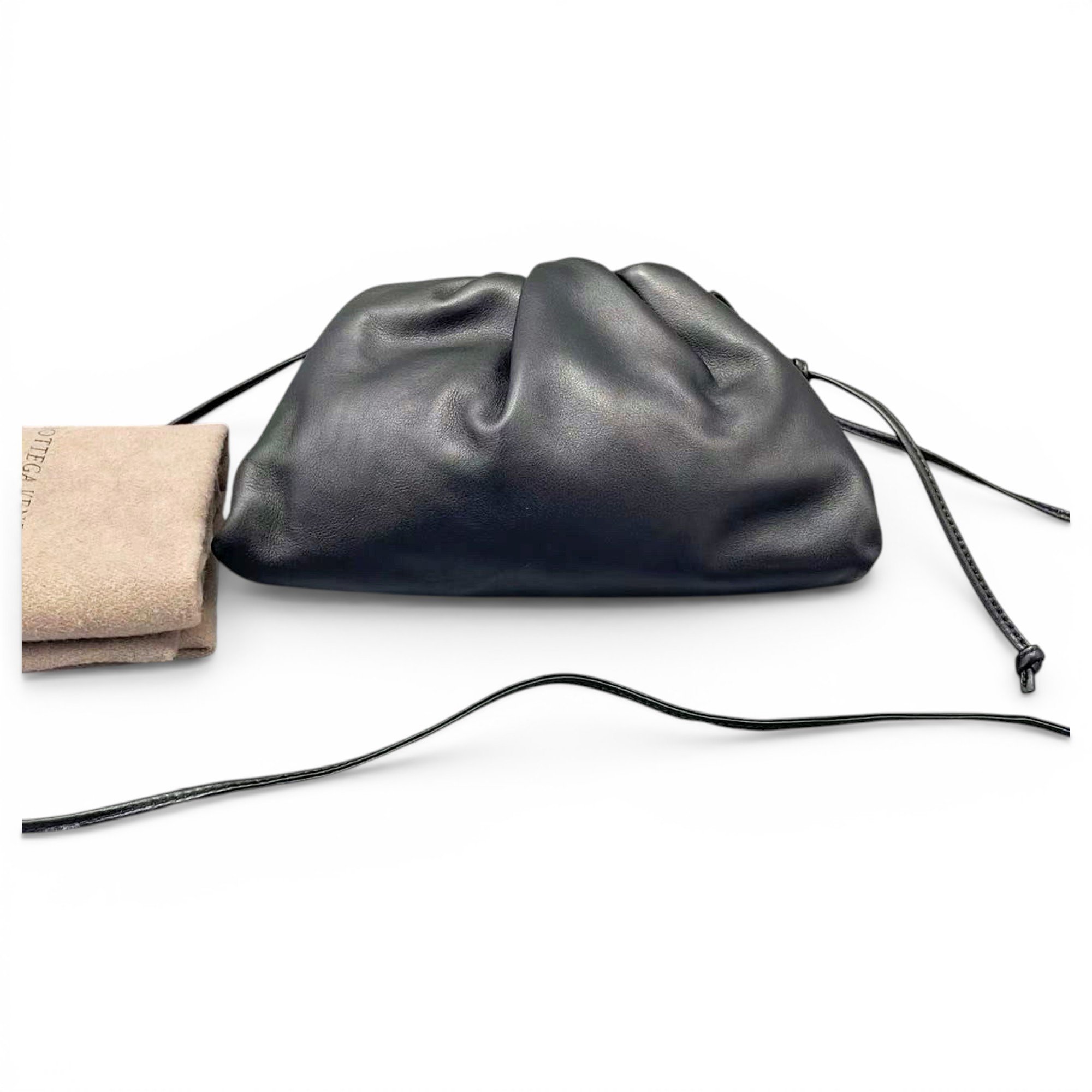 Pouch leather handbag