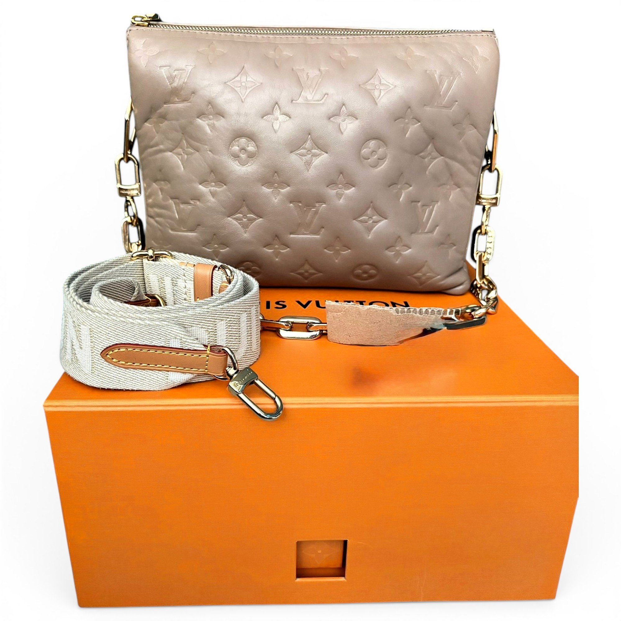 Coussin leather handbag
