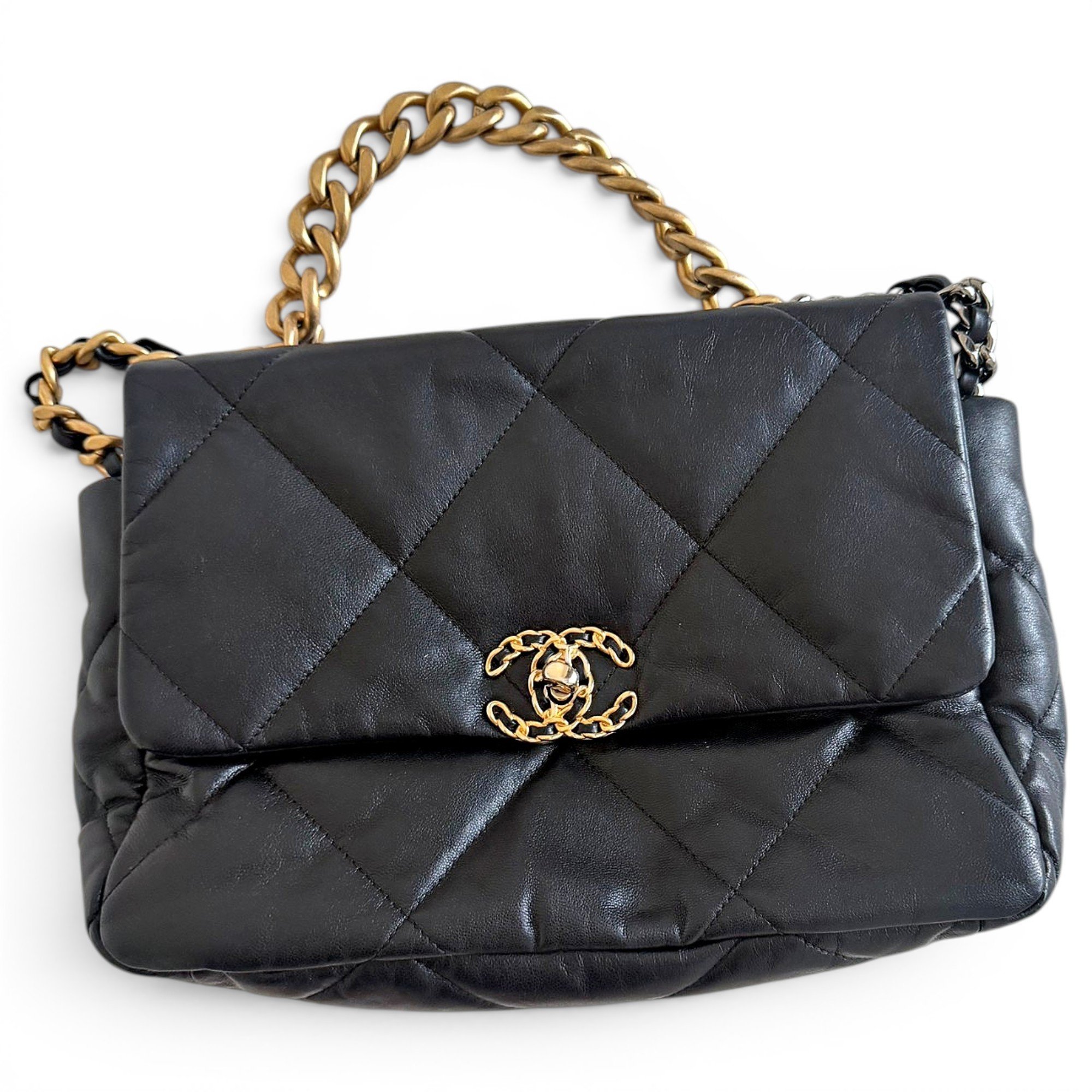 Chanel 19 leather handbag