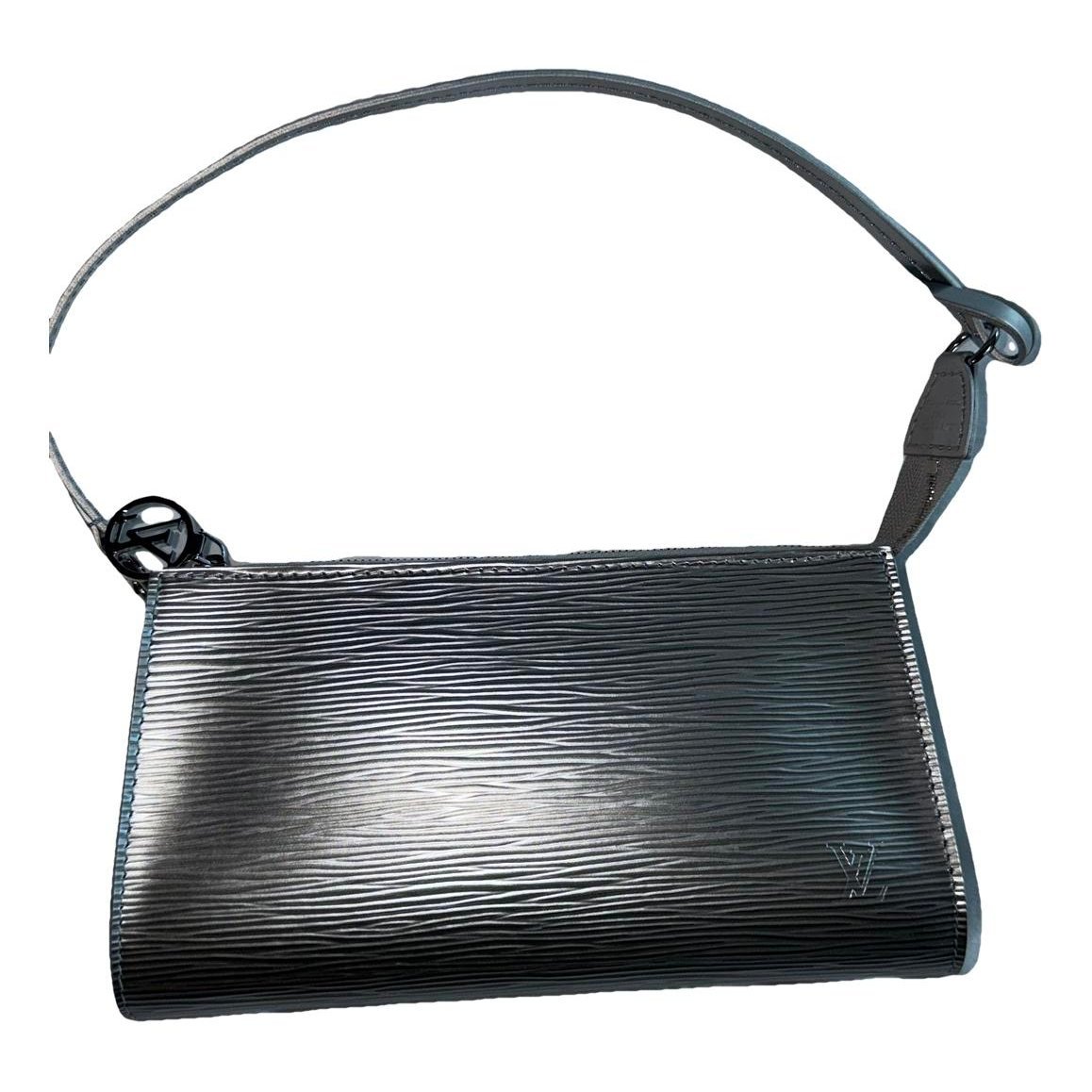 Louis Vuitton Pochette Accessoire leather handbag