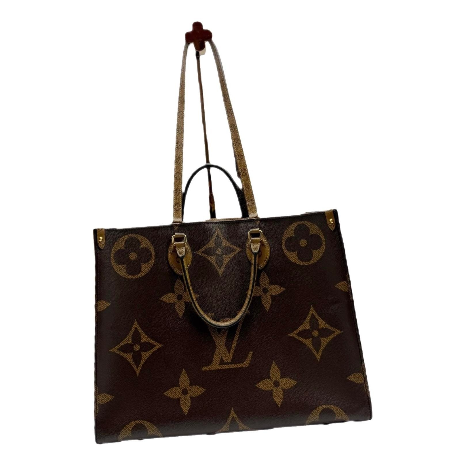 Onthego leather handbag