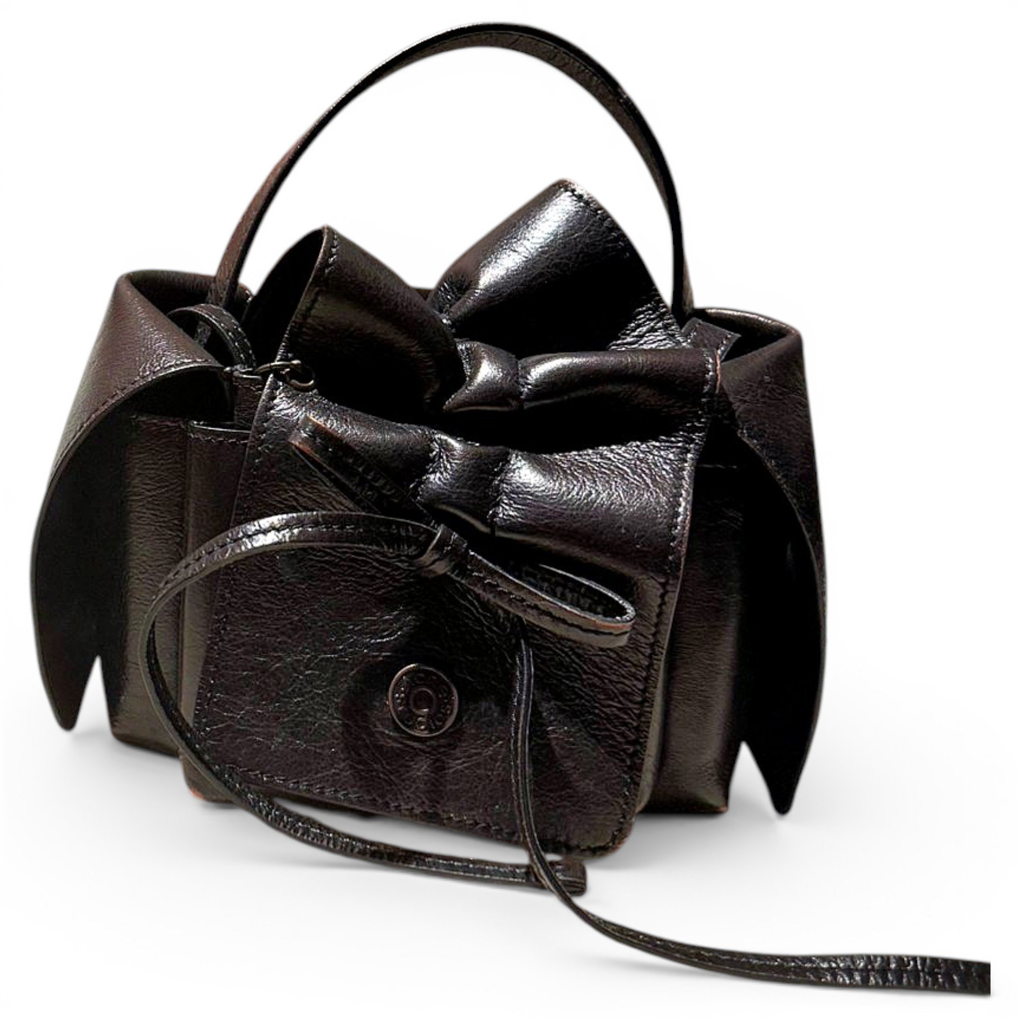 Multipocket leather crossbody bag