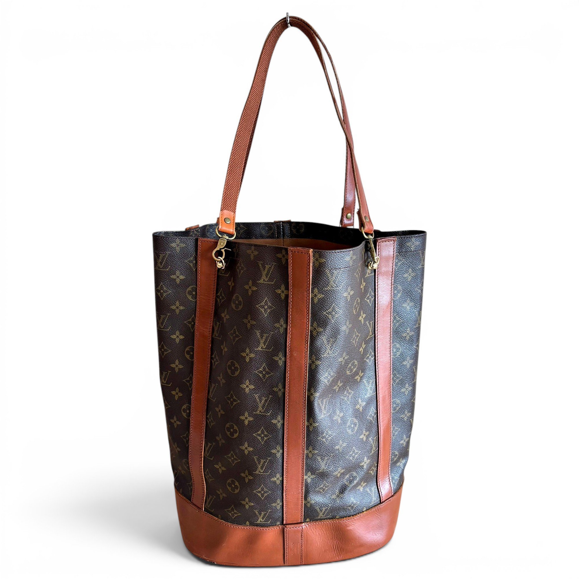 Bucket leather handbag