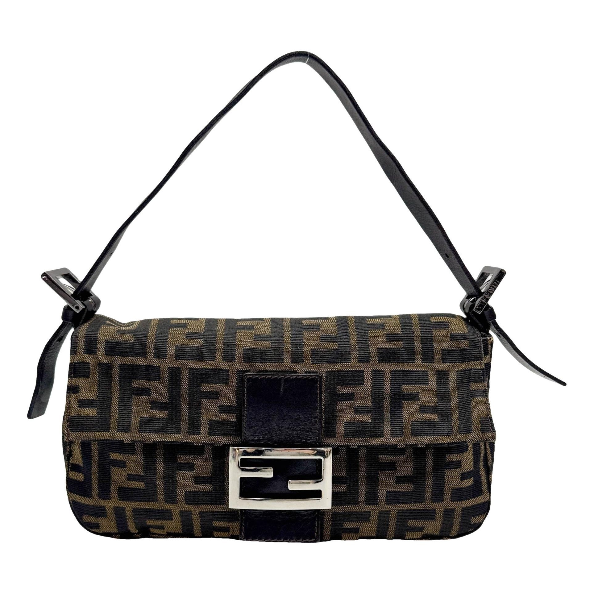 Baguette cloth handbag