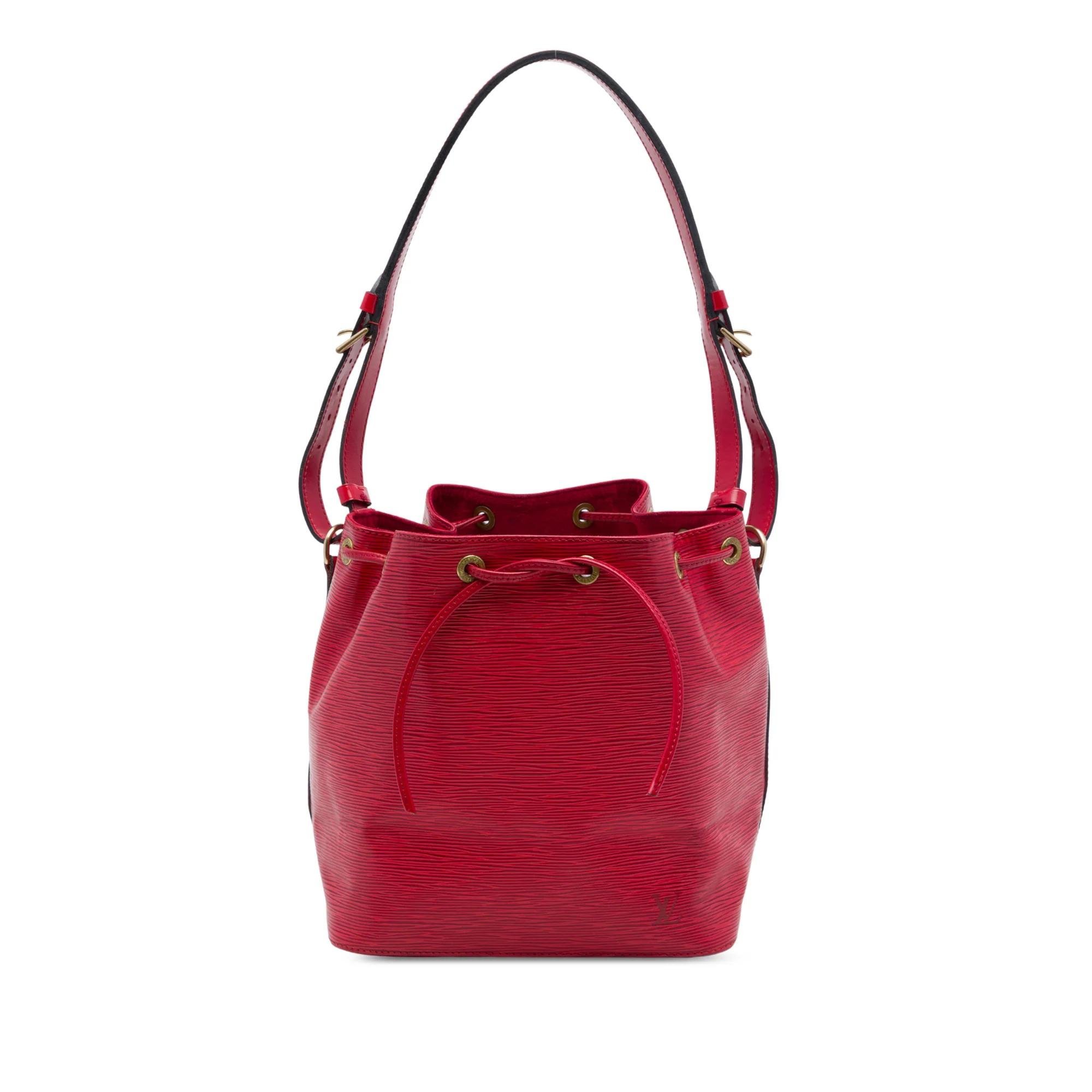 Bucket leather handbag