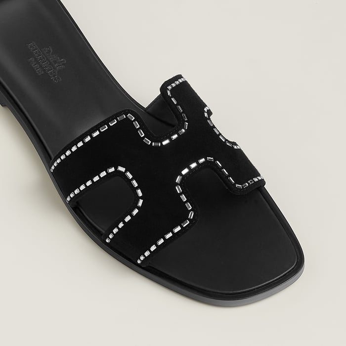 Noir Oran Sandal