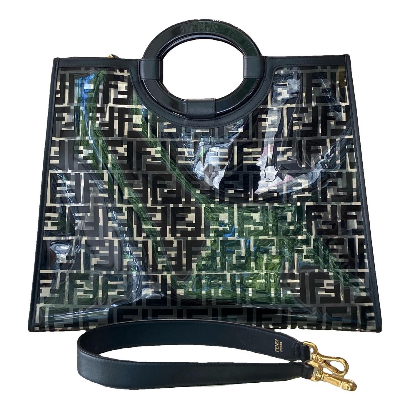 Runaway Shopping tote