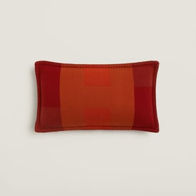 H Horizon pillow, small model