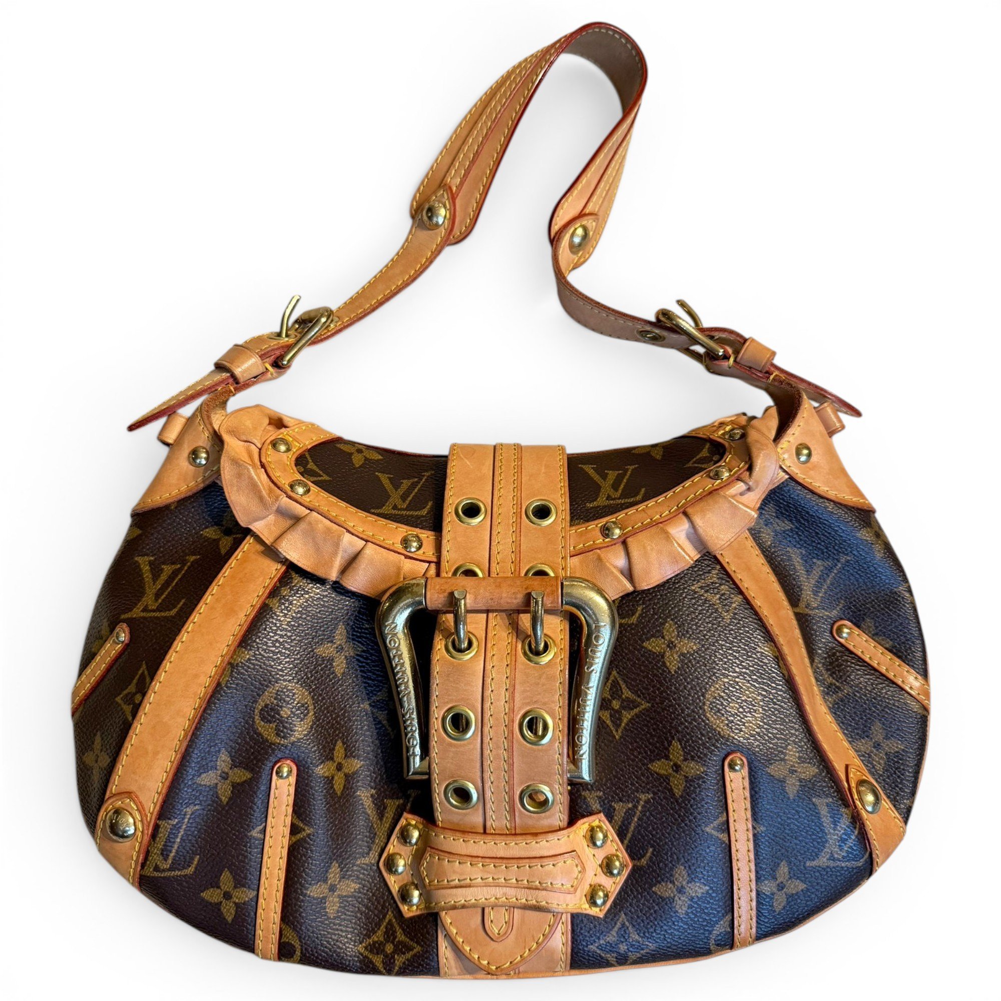 Leonor leather handbag