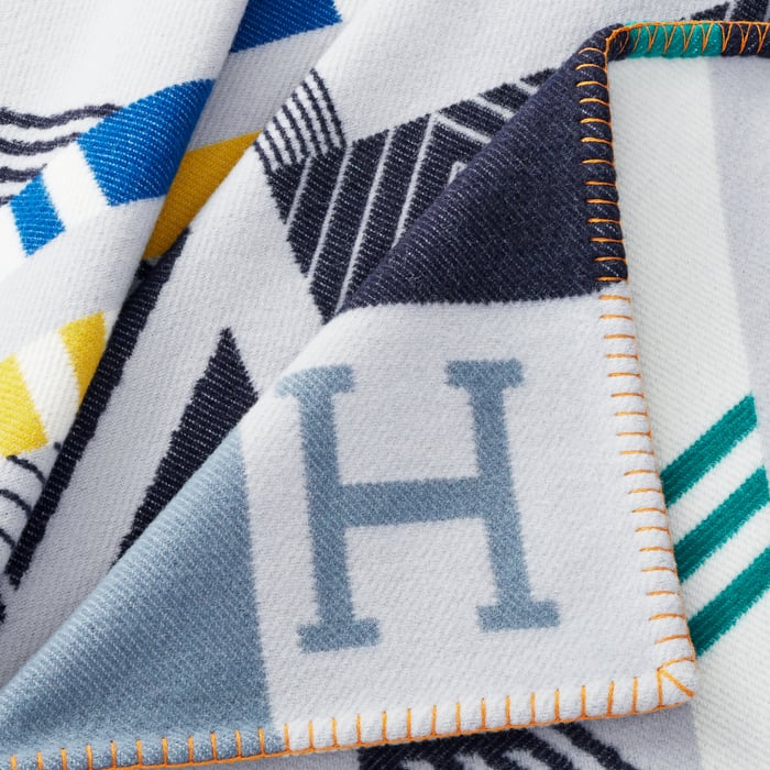 Avalon Jump'H Blanket