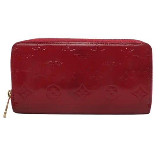Patent leather handbag