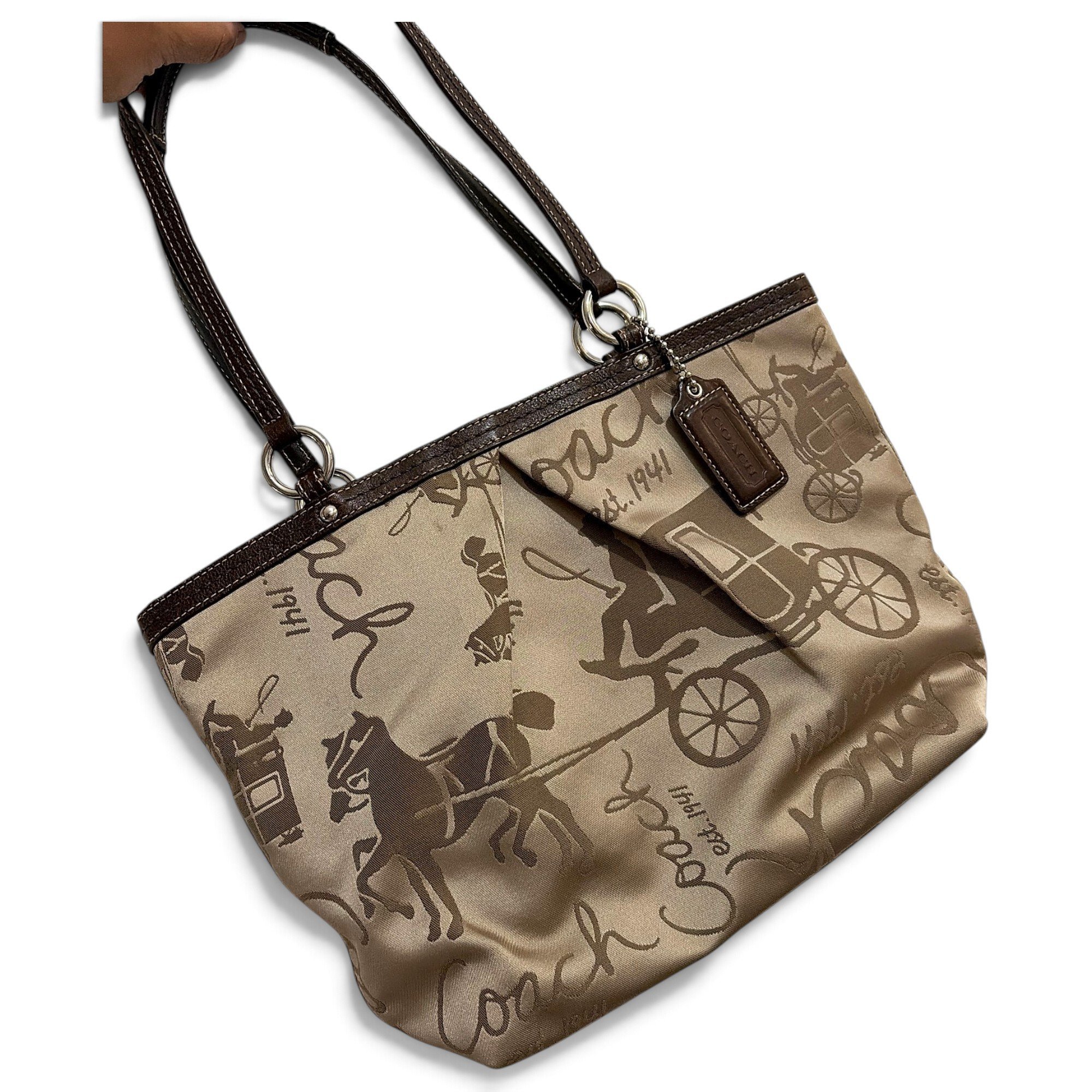 Coach CITY ZIP TOTE cloth tote