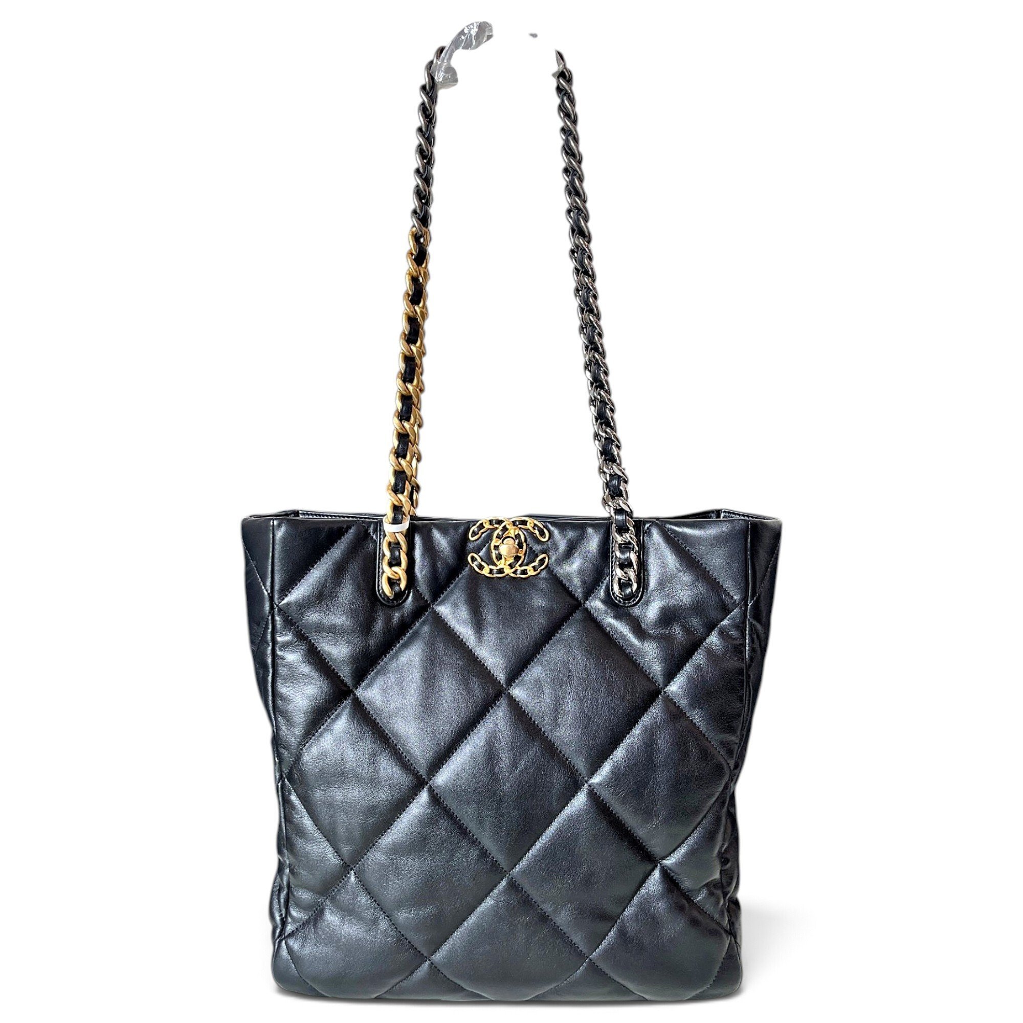 Chanel 19 leather handbag