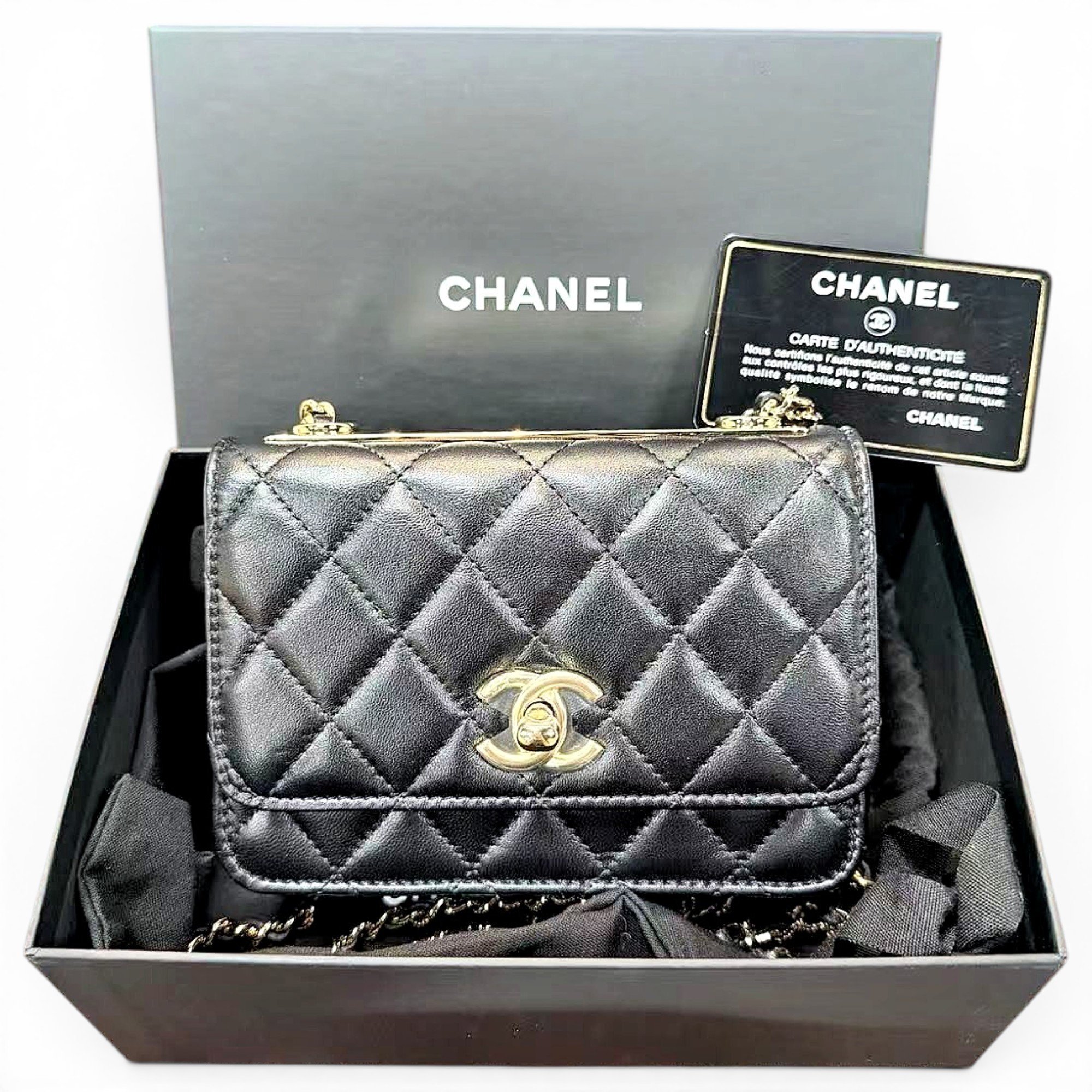 Trendy CC leather handbag