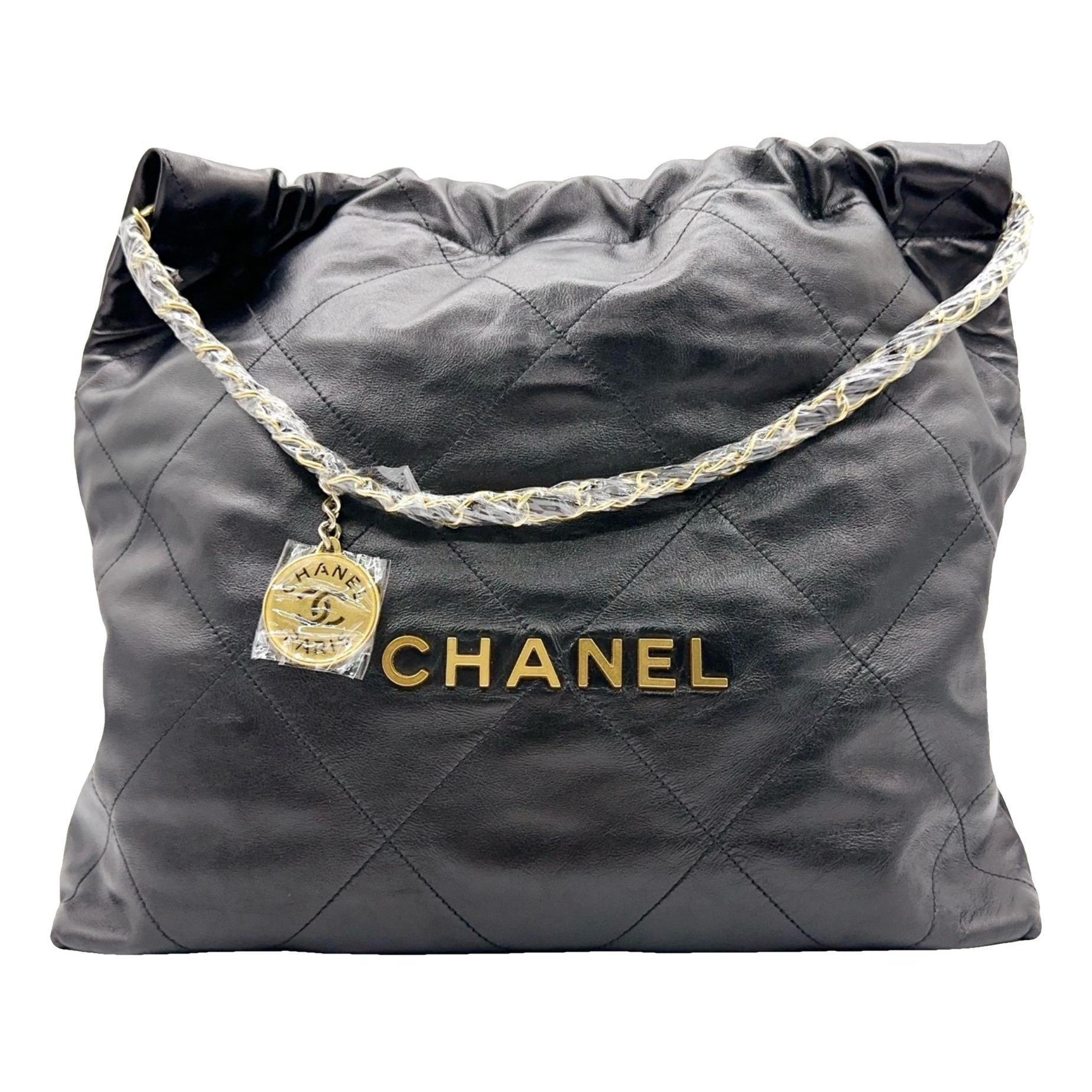 Chanel 22 leather handbag