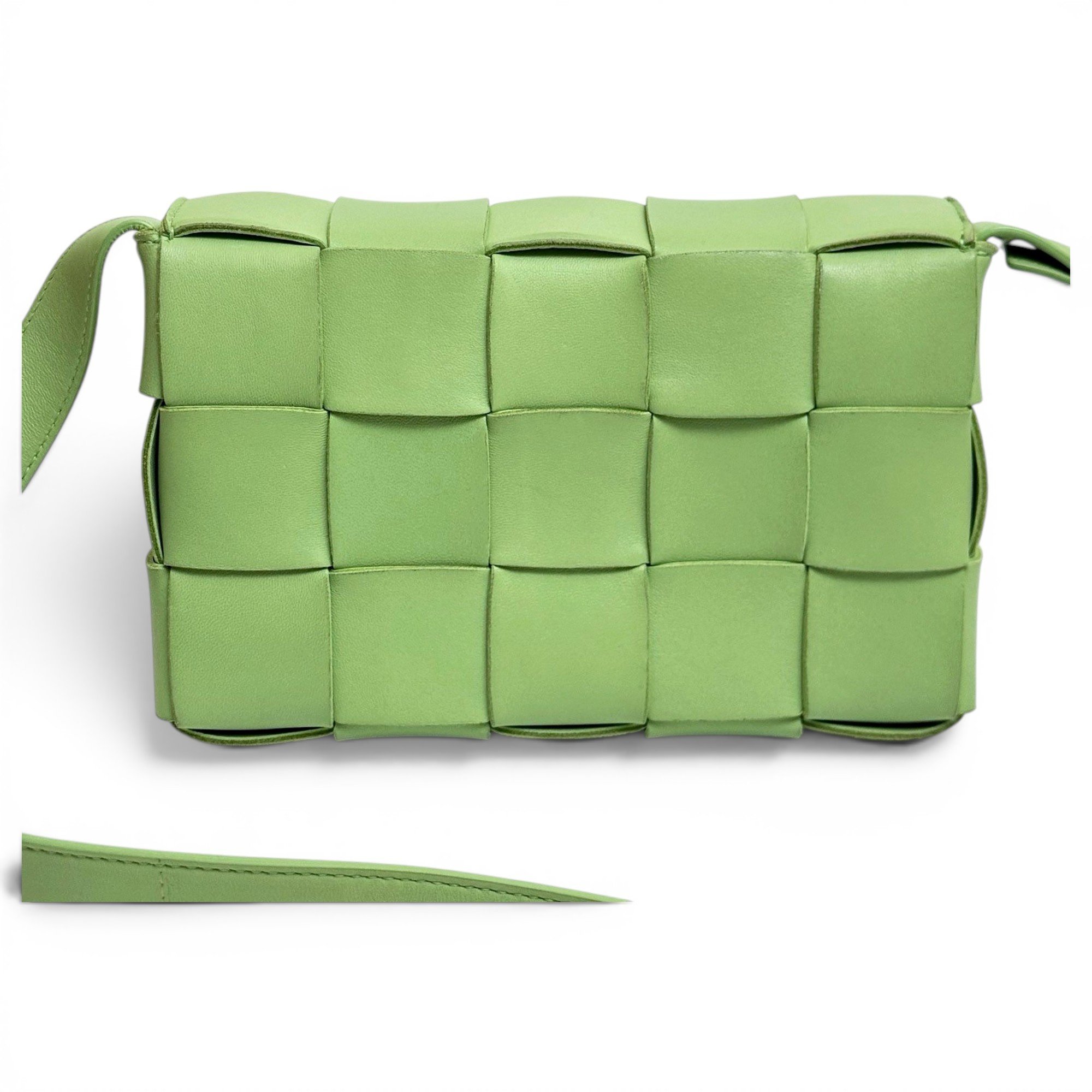 Cassette leather handbag