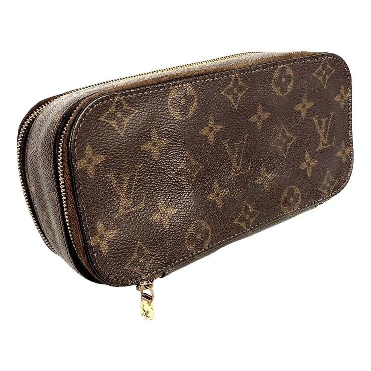 Cloth vanity case
