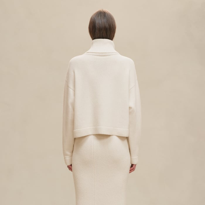 Blanc Naturel Cashmere "H Lift" Long-sleeve Sweater