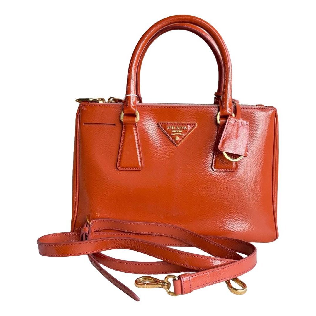 Galleria leather handbag