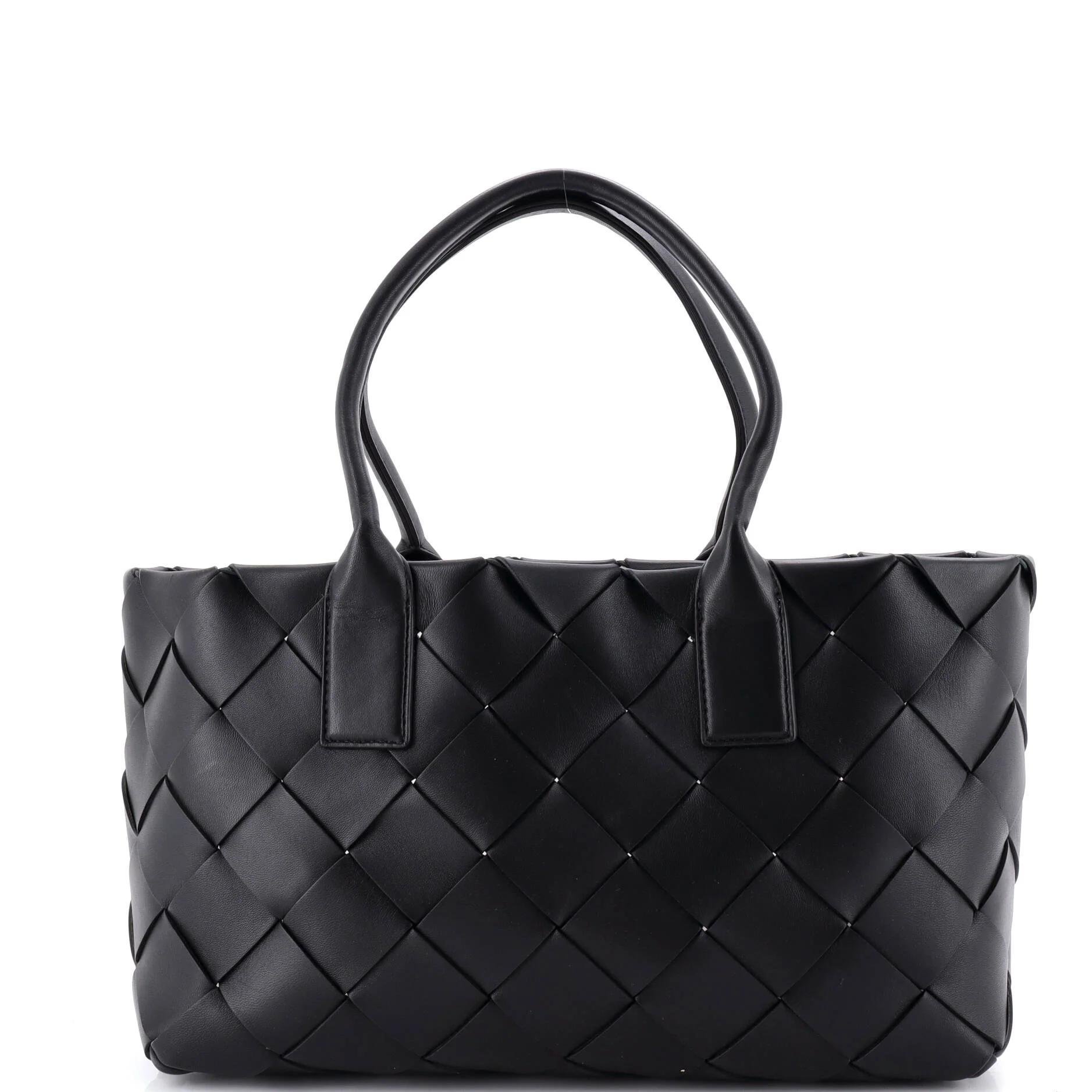Leather tote