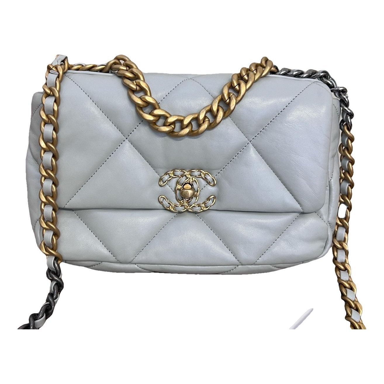 Chanel 19 leather handbag
