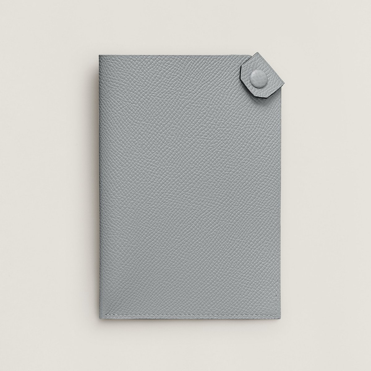 Gris Pantin Tarmac Passport Holder